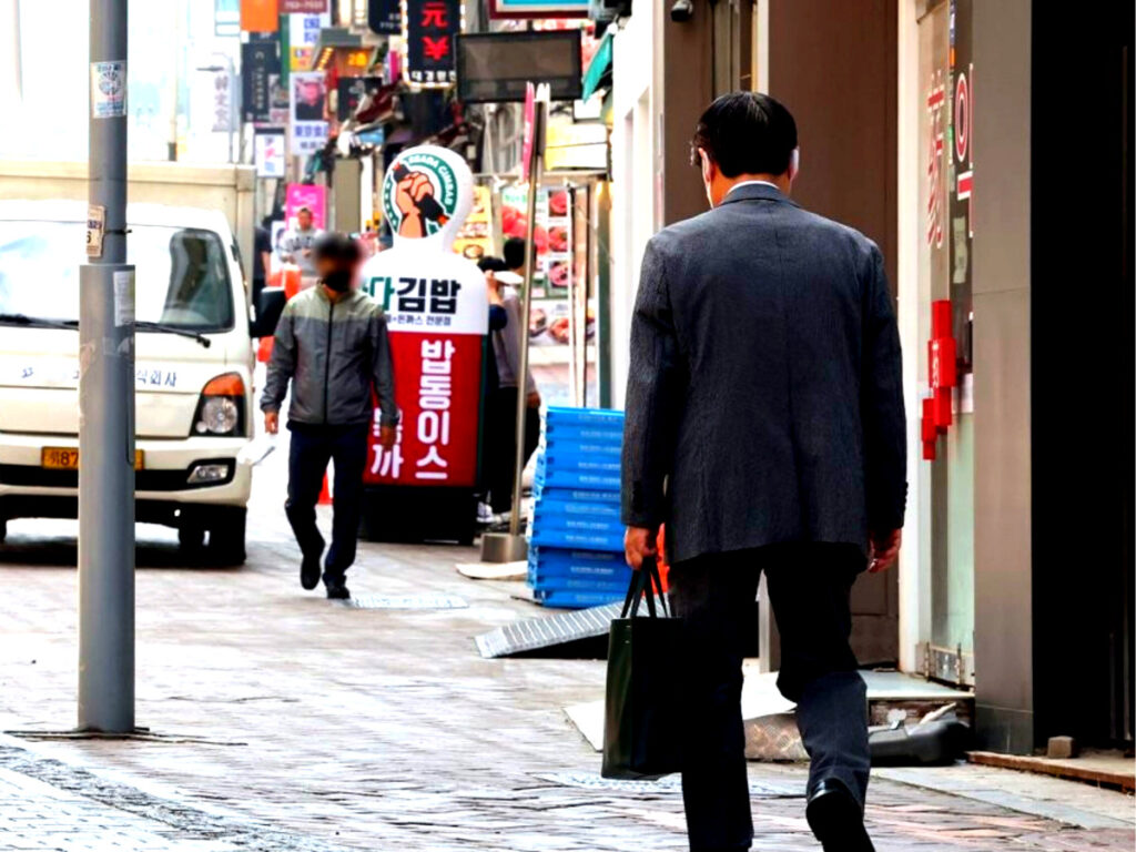 “아들, 아빠가 미안해”… 갈 곳 잃은 중장년층에 특단의 대책 꺼낸 정부