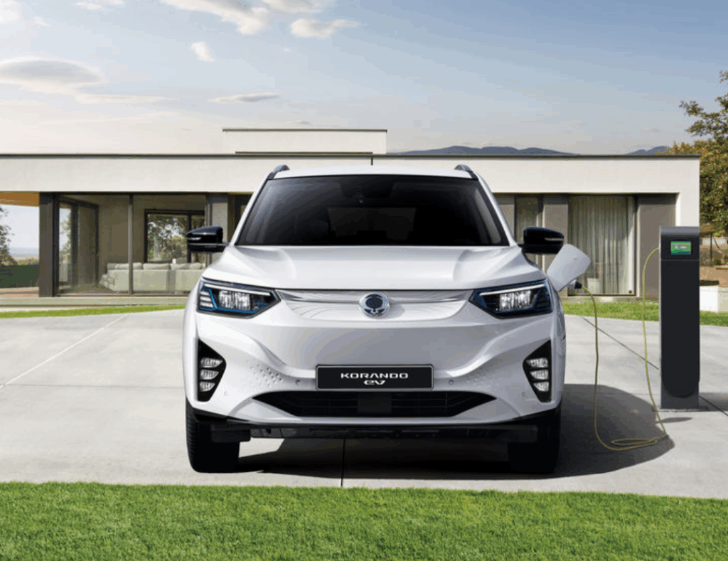 KGM 코란도 EV 단종